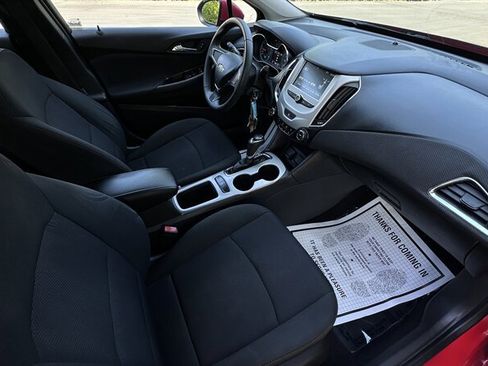 Used 2016 Chevrolet Cruze LS FWD image 10