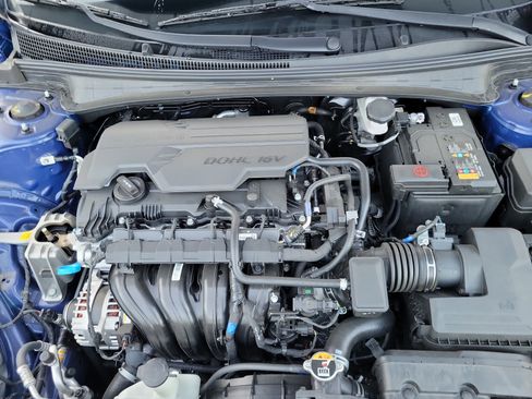 Certified 2025 Hyundai Elantra Sport w/ Cargo Package image 24