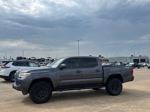 Used 2023 Toyota Tacoma SR w/ SR Convenience Package RWD image 14