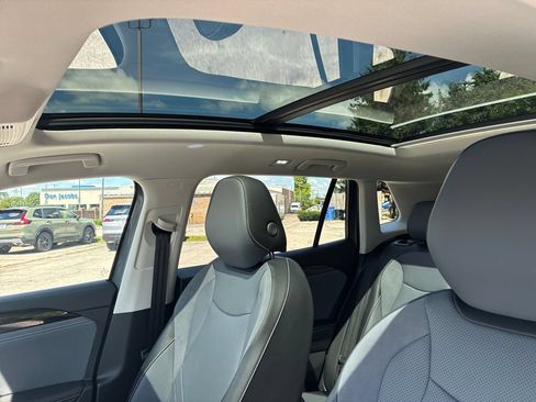 New 2026 Volkswagen Tiguan SE AWD/4WD image 17