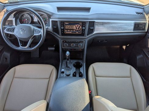 Used 2020 Volkswagen Atlas Cross Sport SE image 4