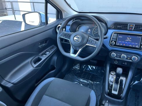 Used 2025 Nissan Versa SV FWD image 30