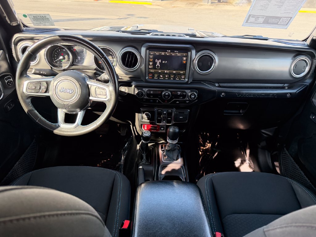 Used 2022 Jeep Wrangler Unlimited Rubicon 4xe AWD/4WD image 32