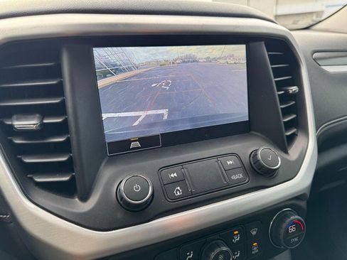 Used 2023 GMC Acadia SLT w/ Elevation Edition image 29