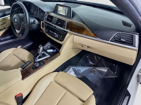 Used 2017 BMW 330e image 30