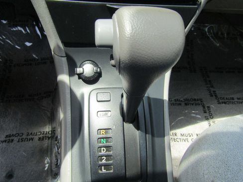Used 2005 Toyota Corolla CE FWD image 19
