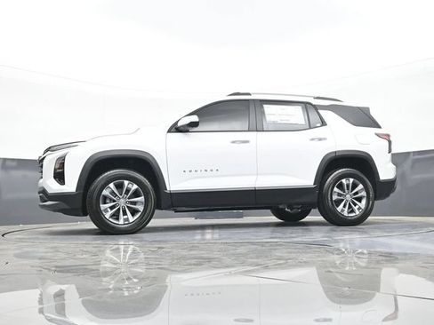 New 2026 Chevrolet Equinox LT w/ Convenience Package II FWD image 56