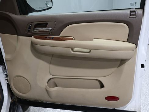 Used 2007 GMC Yukon SLT w/ SLT Preferred Equipment Group image 25