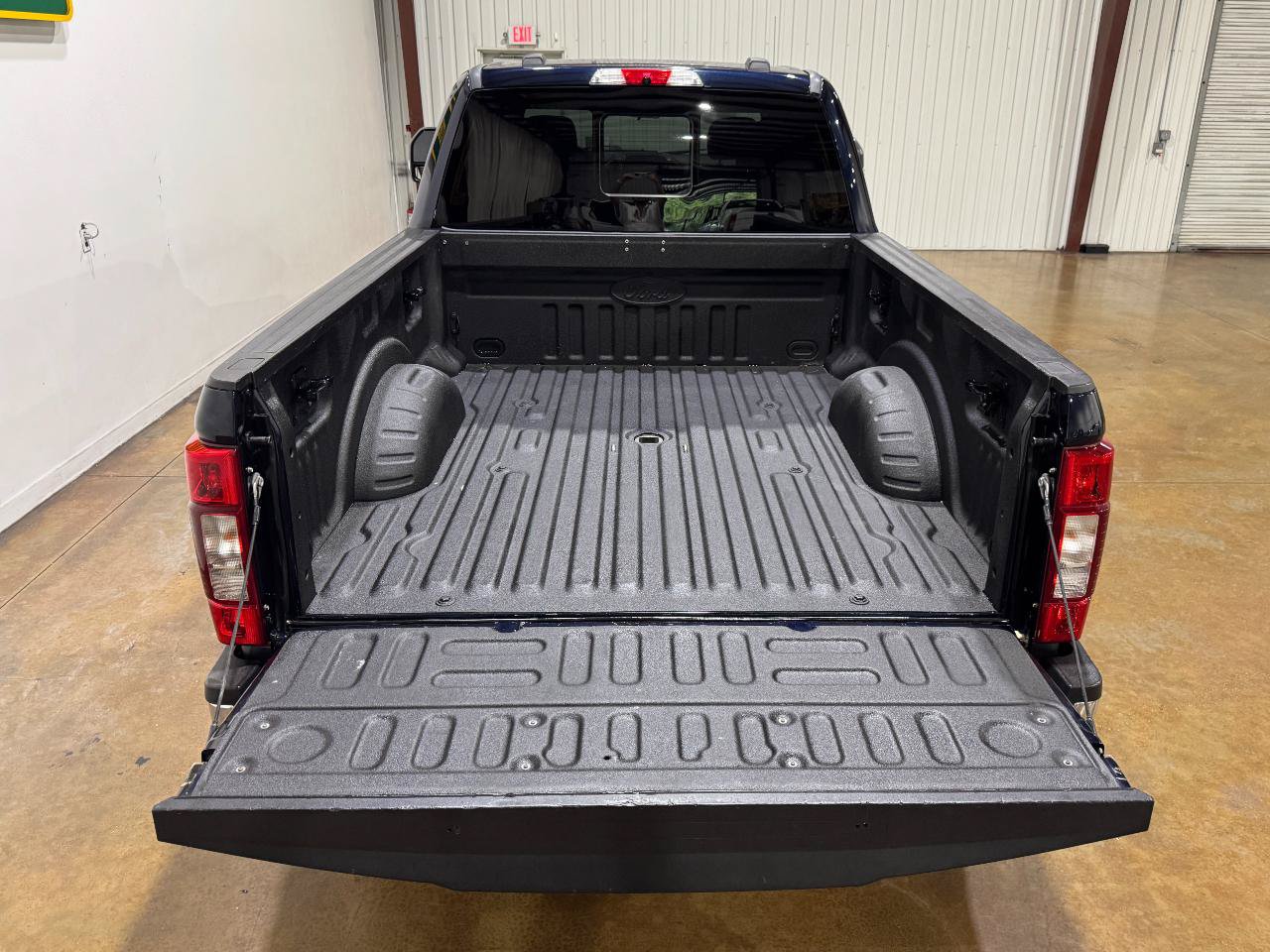 Used 2022 Ford F250 XLT w/ XLT Premium Package AWD/4WD image 47