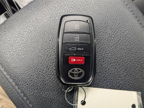 Used 2025 Toyota Camry XSE image 30