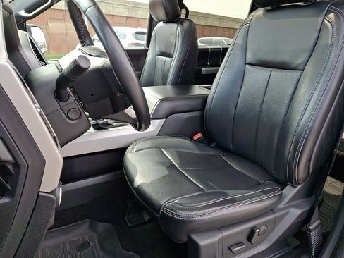 Used 2019 Ford F150 Lariat w/ Equipment Group 502A Luxury image 14