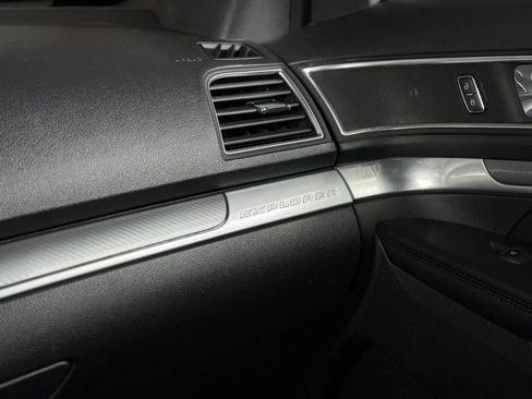Used 2018 Ford Explorer Sport w/ Equipment Group 401A AWD/4WD image 40
