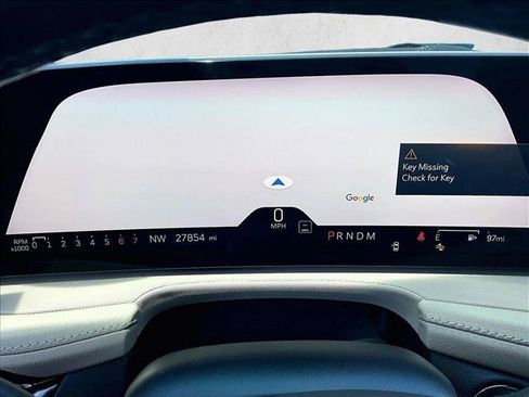 Used 2024 Cadillac XT4 Luxury w/ Cold Weather Package FWD image 22