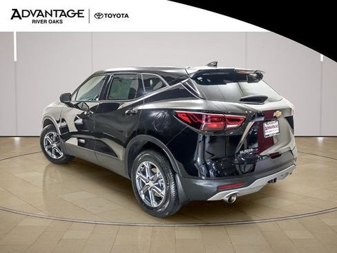 Used 2023 Chevrolet Blazer LT FWD image 5