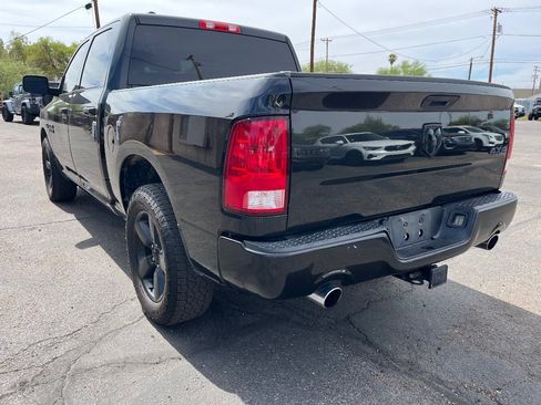 Used 2017 RAM 1500 Express w/ Black Ram 1500 Express Group AWD/4WD image 5
