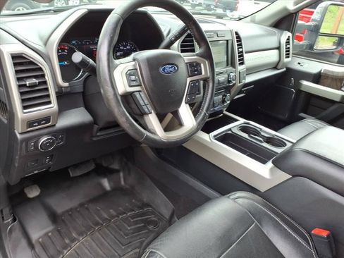 Used 2018 Ford F250 Lariat w/ Lariat Ultimate Package AWD/4WD image 12