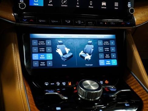 Used 2024 Jeep Grand Wagoneer Series III image 27