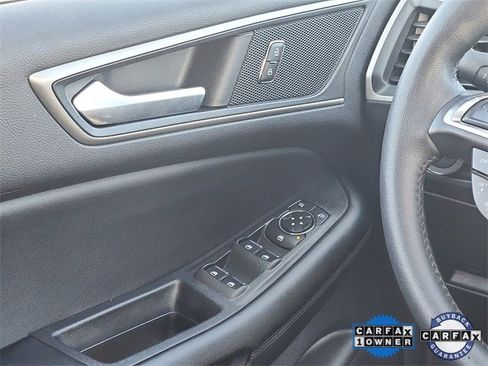 Certified 2022 Ford Edge SEL w/ Convenience Package image 11