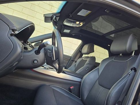 Used 2023 Genesis GV70 2.5T w/ Sport Prestige Package image 17