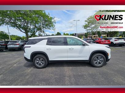 Used 2024 Chevrolet Traverse LT