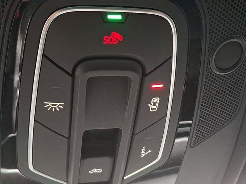 Used 2025 Audi A6 3.0T Prestige w/ Prestige Package image 26