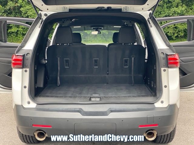 Used 2023 Chevrolet Traverse LT FWD image 42