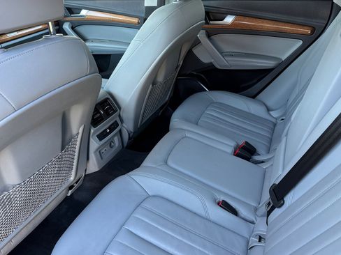 Used 2021 Audi Q5 2.0T Premium Plus image 11