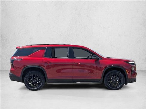 Used 2024 Chevrolet Traverse LT w/ Midnight/Sport Edition FWD image 4