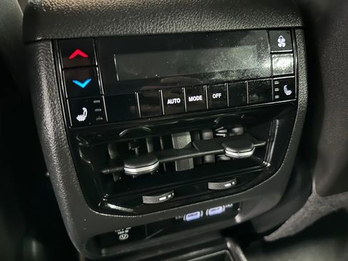 Used 2021 Jeep Grand Cherokee L Limited image 20