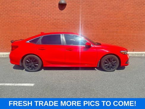 Used 2023 Honda Civic EX image 1