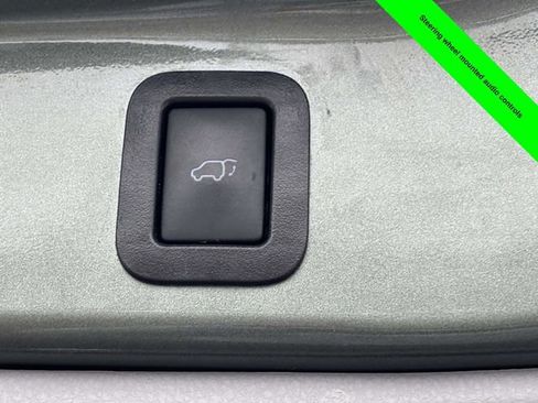 Used 2019 Toyota Highlander XLE image 41