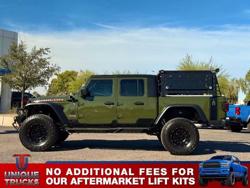 Used 2022 Jeep Gladiator Rubicon w/ Cold Weather Group image 10