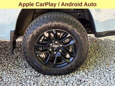 Certified 2025 Chevrolet Colorado Z71 w/ Midnight Edition AWD/4WD image 9