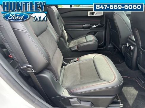 Used 2023 Ford Explorer ST-Line w/ Class IV Trailer Tow Package AWD/4WD image 9