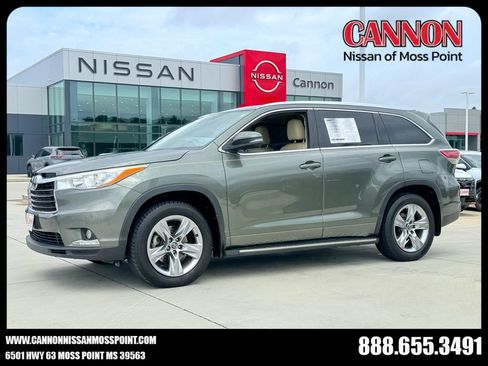 Used 2016 Toyota Highlander Limited Platinum FWD image 1