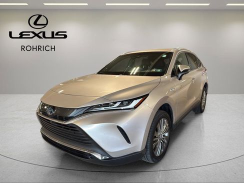 Used 2021 Toyota Venza Limited w/ Advanced Technology Package image 1