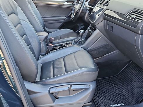 Used 2018 Volkswagen Tiguan SEL Premium AWD/4WD image 22