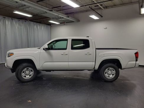 Used 2023 Toyota Tacoma SR image 5