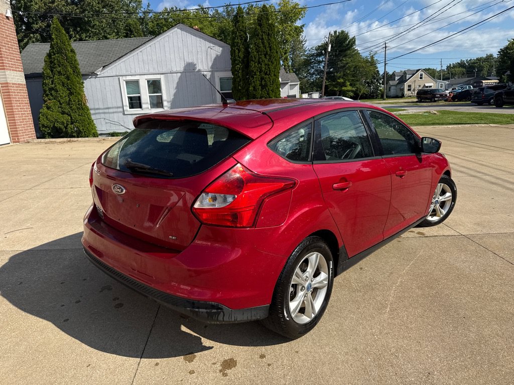 Used 2012 Ford Focus SE FWD image 6