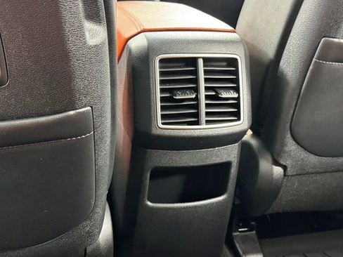 Used 2025 Kia Sportage SX AWD/4WD image 37