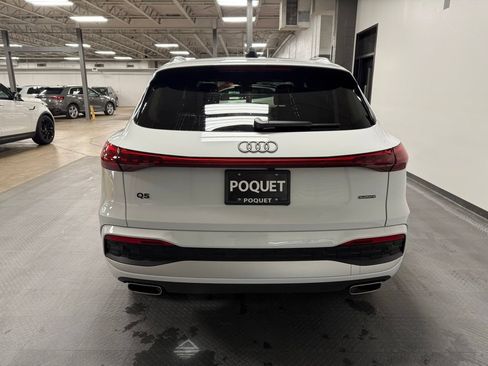Used 2025 Audi Q5 Premium Plus w/ Premium Plus AWD/4WD image 5