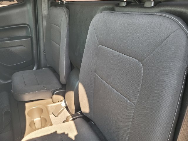 Used 2022 Chevrolet Colorado LT w/ Safety Package RWD image 14