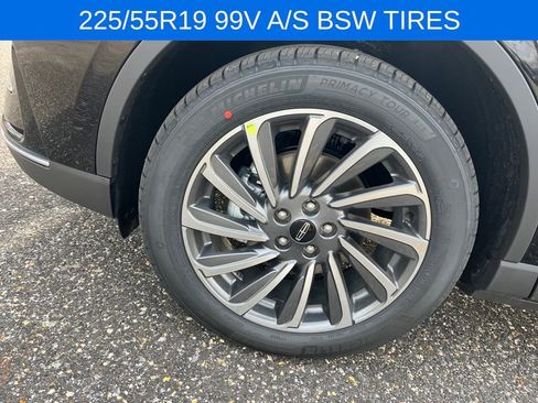 New 2026 Lincoln Corsair Reserve image 19