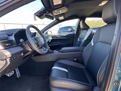 Certified 2025 Toyota Camry SE w/ Convenience Package image 23