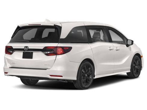 Used 2023 Honda Odyssey Sport image 2