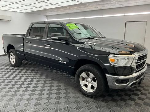 Used 2019 RAM 1500 Big Horn AWD/4WD image 3