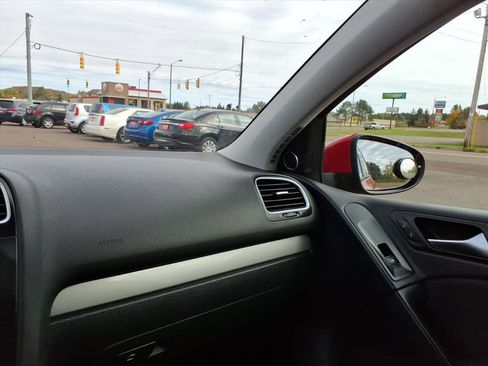 Used 2011 Volkswagen Golf TDI image 18