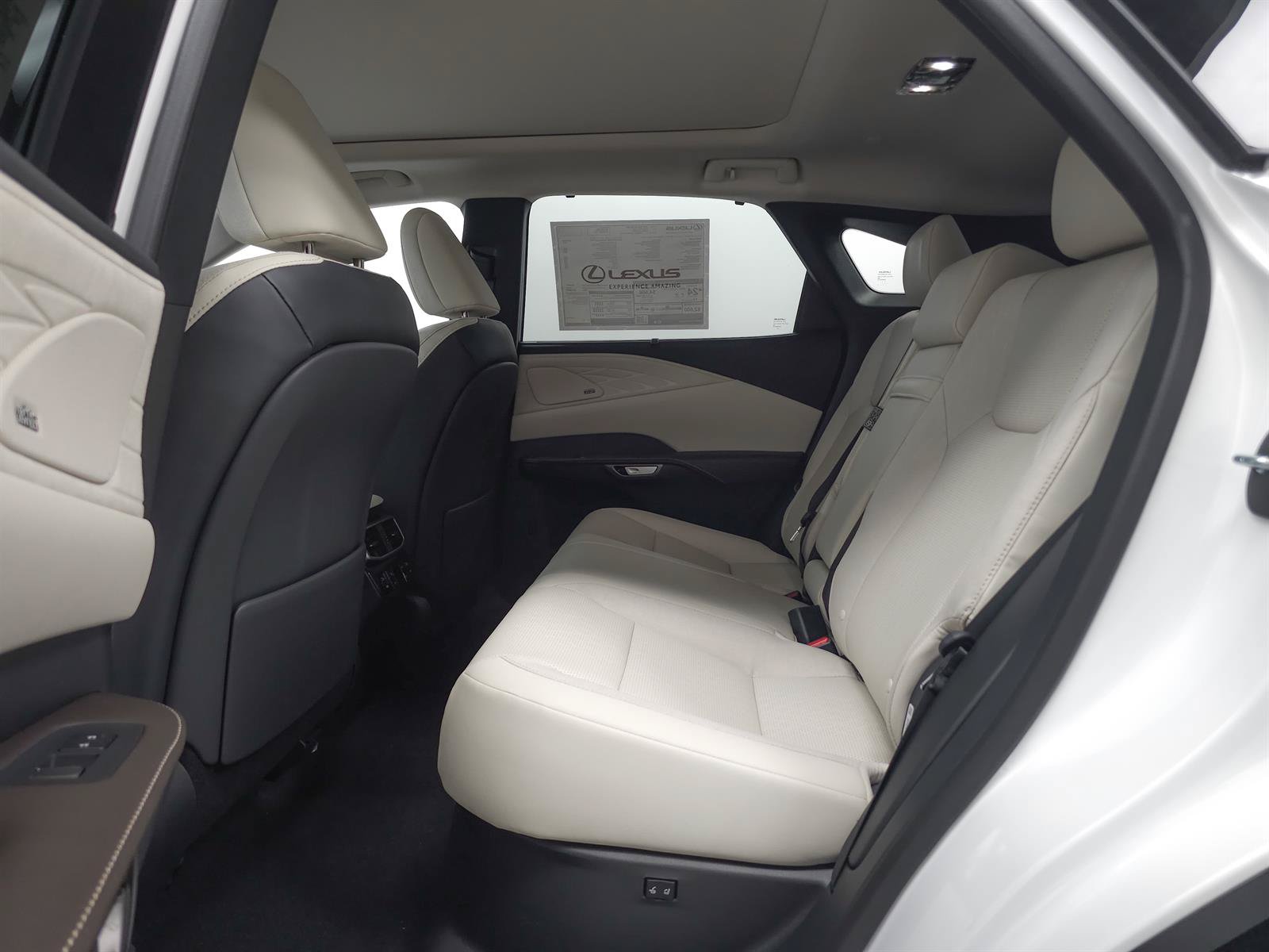 New 2026 Lexus RX 350 AWD w/ Convenience Package image 7