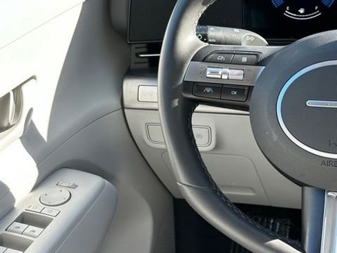 Certified 2024 Hyundai Kona SEL AWD/4WD image 10