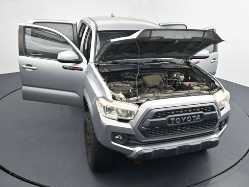 Used 2019 Toyota Tacoma SR w/ SR Convenience Package RWD image 25